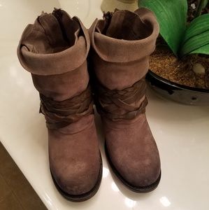 Freebird Brown strappy booties